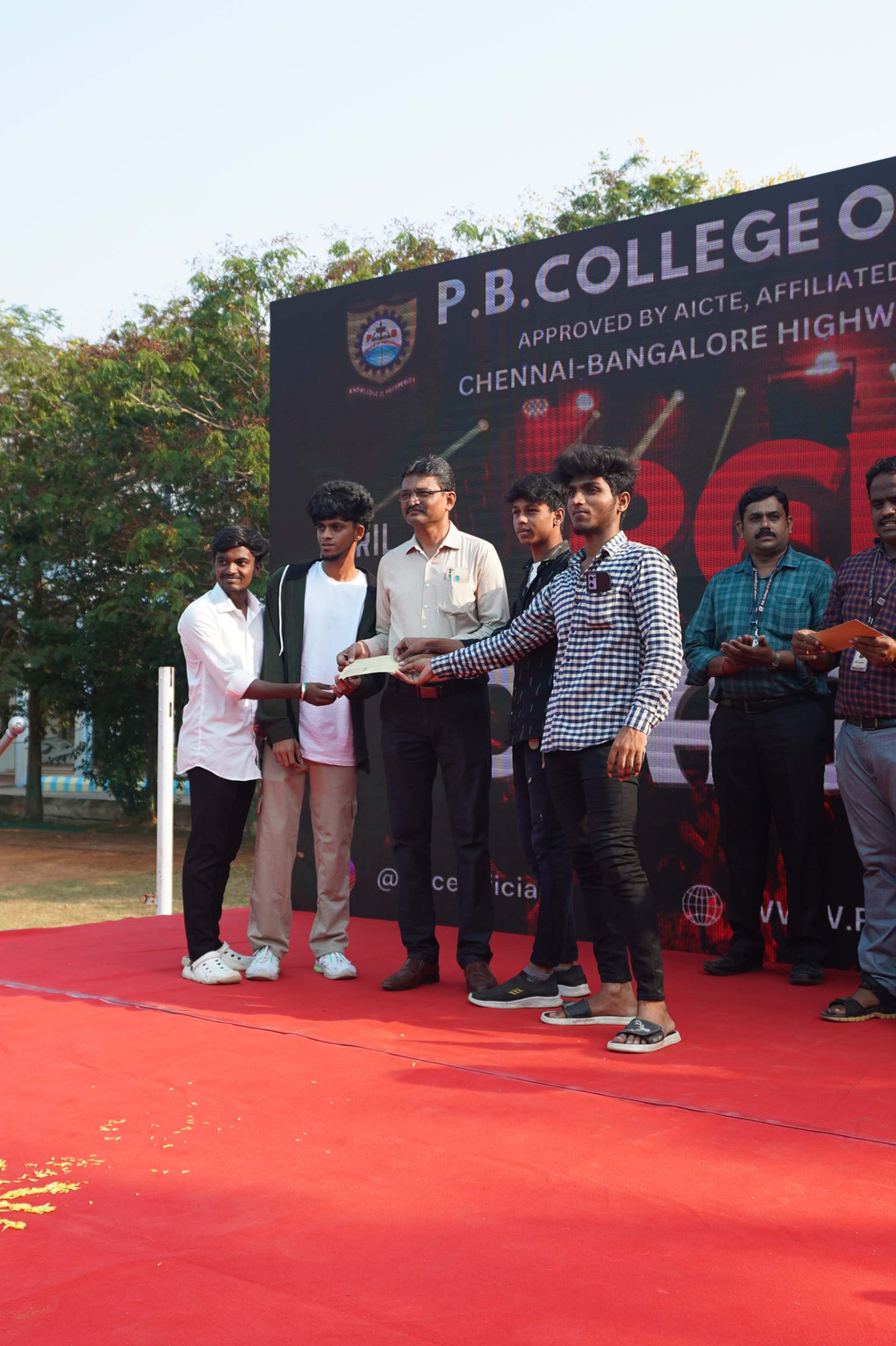 Best Engineering Colleges In Chennai | Top 10 Engineering Colleges In ...