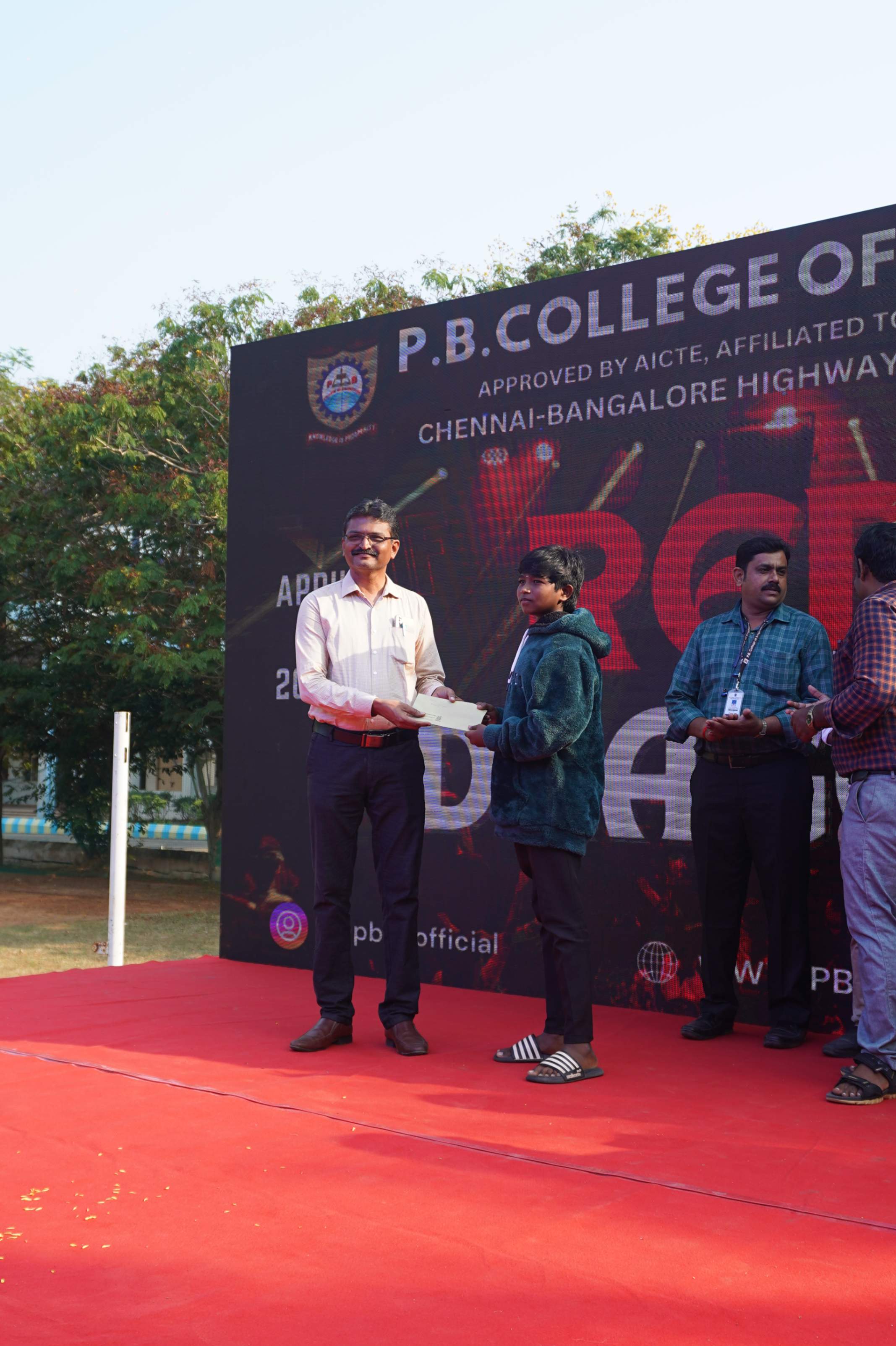 Best Engineering Colleges In Chennai | Top 10 Engineering Colleges In ...